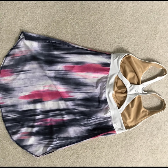 Lululemon athletic top - Picture 2 of 2